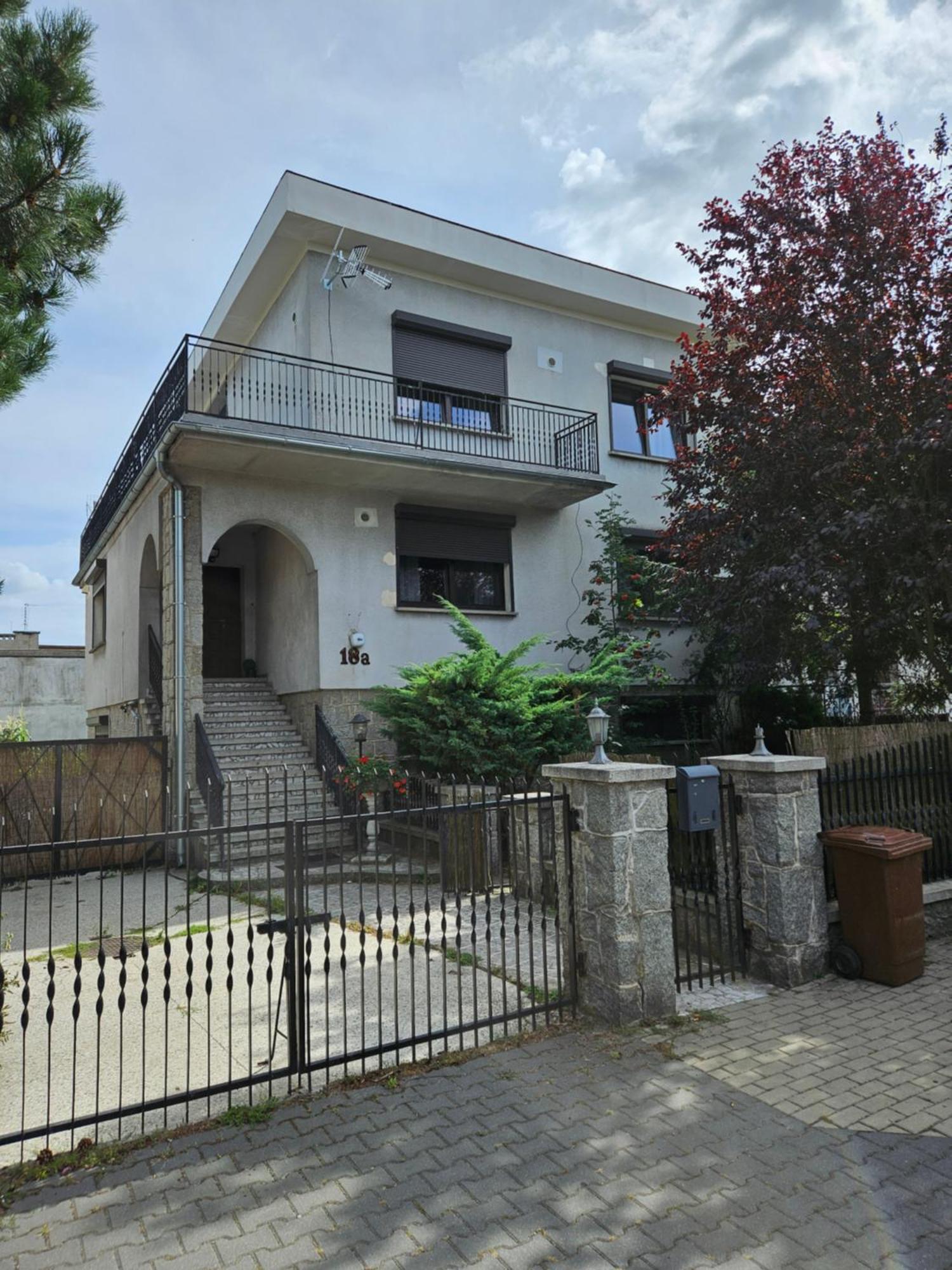 Pokoje Pracownicze Кімнати Для Працівників,Гуртожиток Swarzedz Bagian luar foto