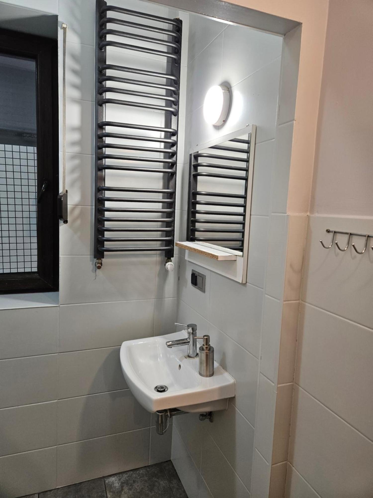 Pokoje Pracownicze Кімнати Для Працівників,Гуртожиток Swarzedz Bagian luar foto